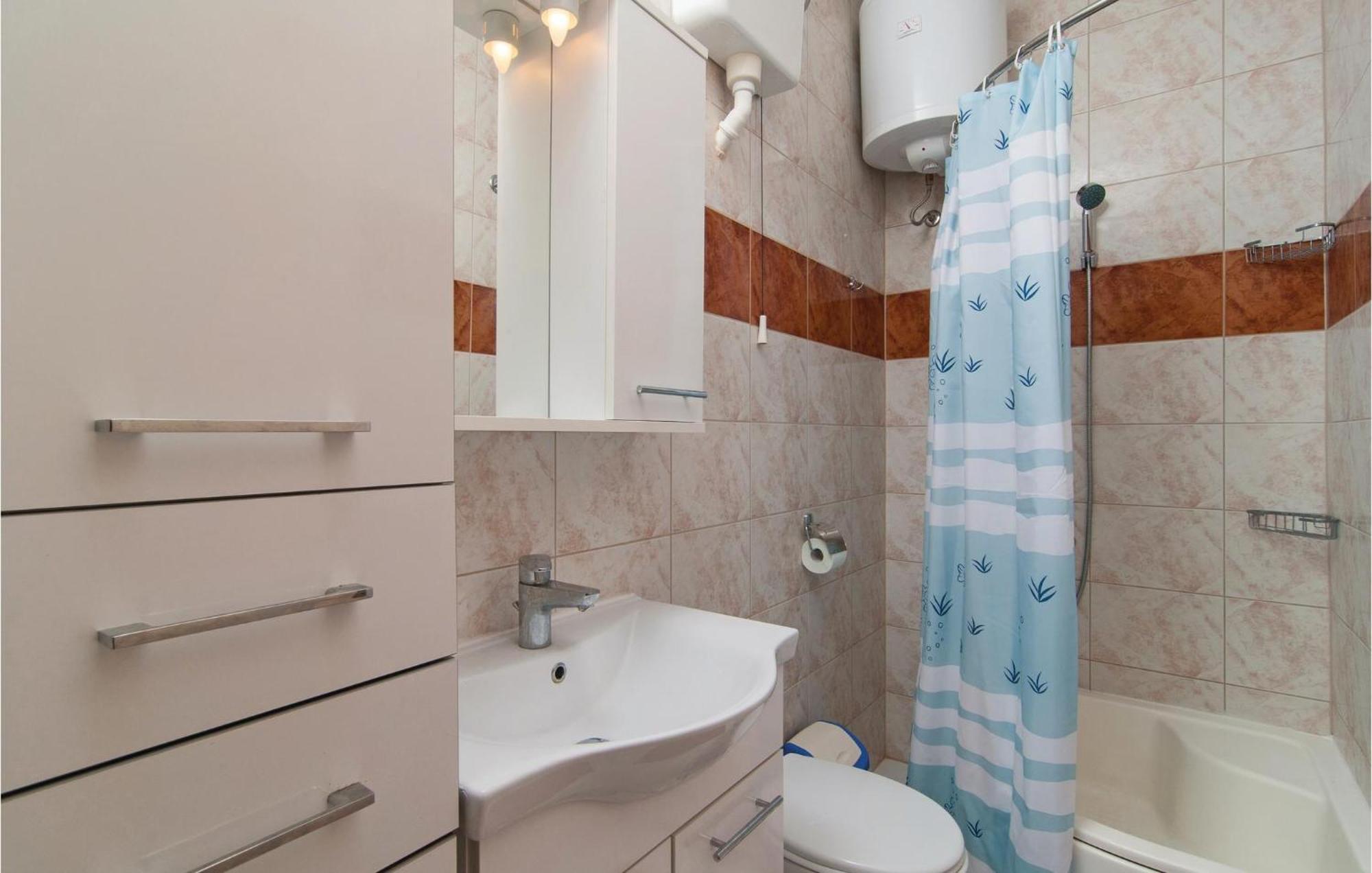 Gorgeous Home In Kastel Gomilica With Wifi Kaštela المظهر الخارجي الصورة