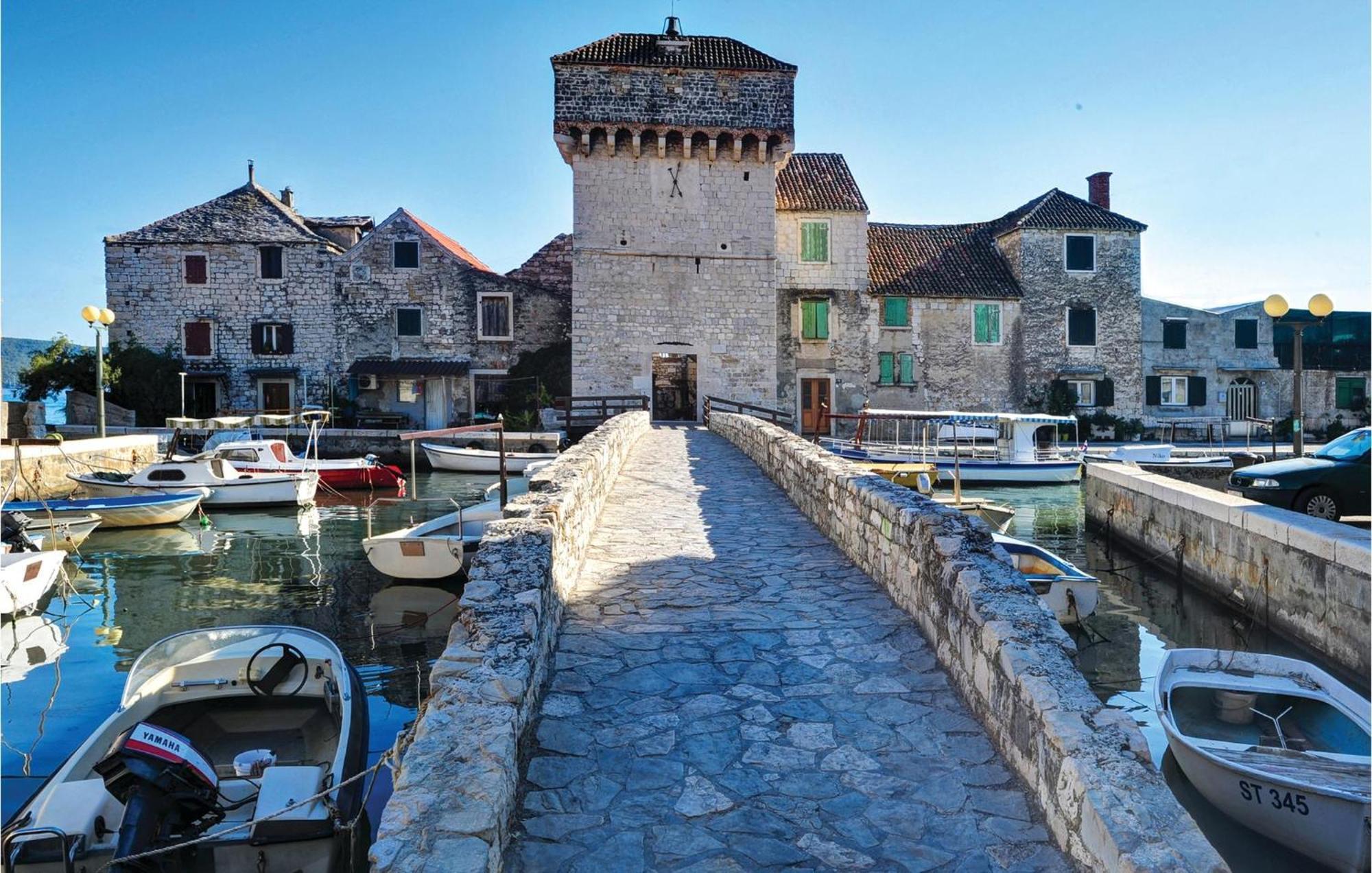 Gorgeous Home In Kastel Gomilica With Wifi Kaštela المظهر الخارجي الصورة